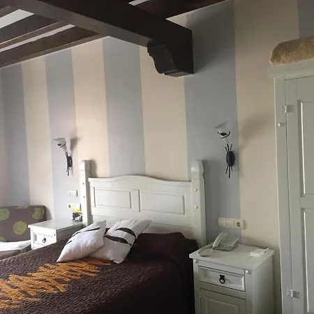 Hotell Marfrei Hinojedo